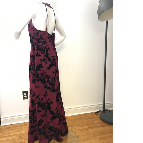 NWT Le Chateau PLUS SIZE Flocked Wine Burgundy Red Maxi Gala Dress Gown Wedding - Picture 5 of 8